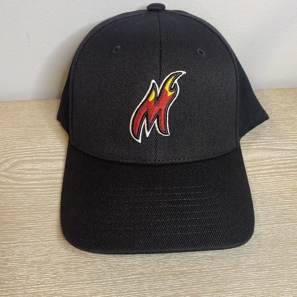 Mitchell & Ness Miami Heat Snapback Hat Logo Remix Black Adjustable New with Tag - Picture 1 of 6